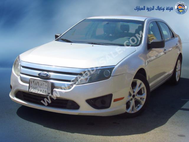 2012 فورد فيوجن