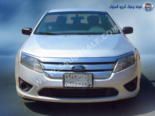 2012 فورد فيوجن