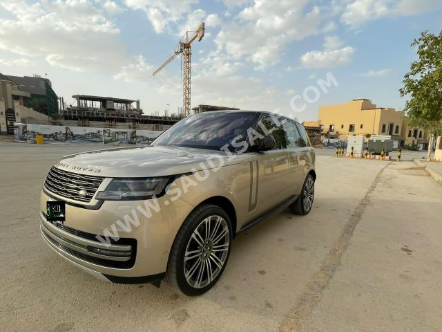 2022 لاند روفر رينج روفر اتش اس اي