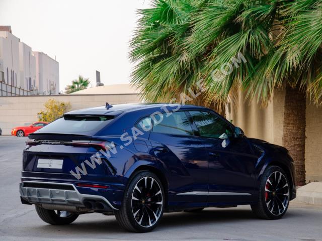 2022 لمبرجيني اوروس