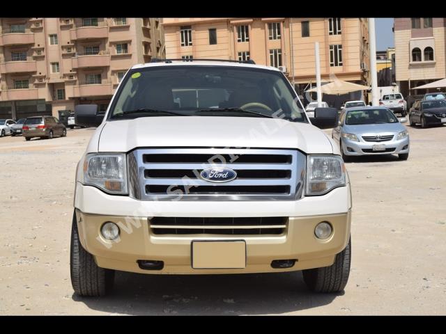 2013 فورد اكسبيديشن اكس ال تي