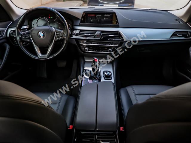 2019 بي ام دبليو الفئة الخامسة 520 أي