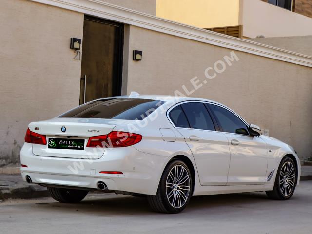 2019 بي ام دبليو الفئة الخامسة 520 أي