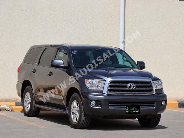 2014 تويوتا سكويا اس ار 5