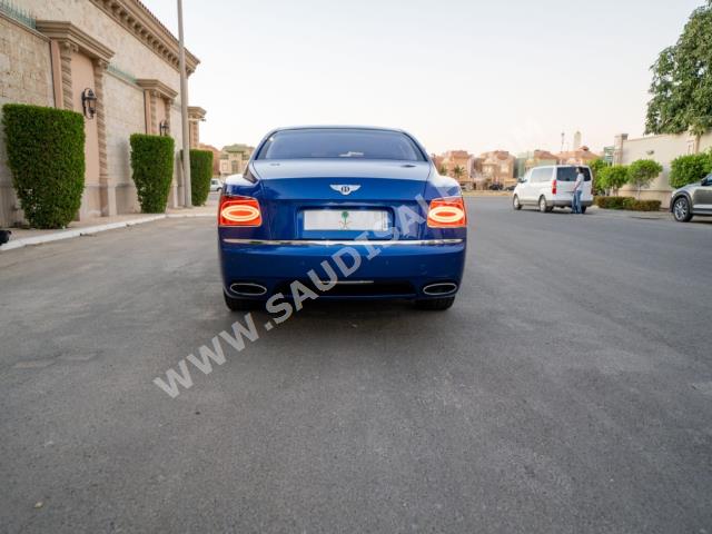 2015 بنتلي كونتيننتل فلاينج سبير