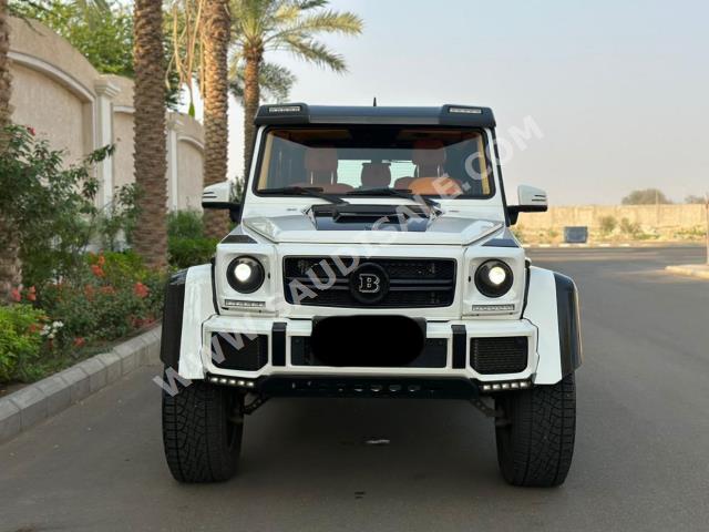 2017 مرسيدس - بنز جي 500 4×4