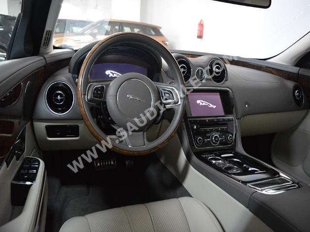 2013 Jaguar XJ