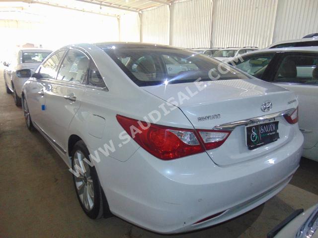 2012 هيونداي سوناتا