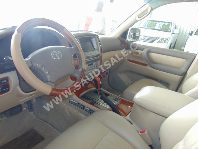 2006 تويوتا لاند كروزر في اكس ار