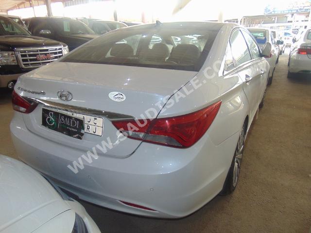 2014 هيونداي سوناتا