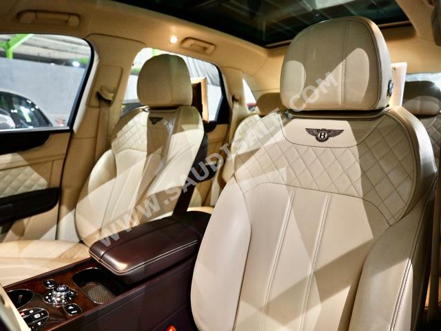2018 بنتلي بنتايجا