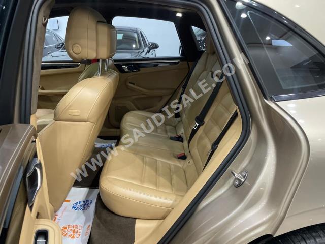 2016 بورش ماكان توربو