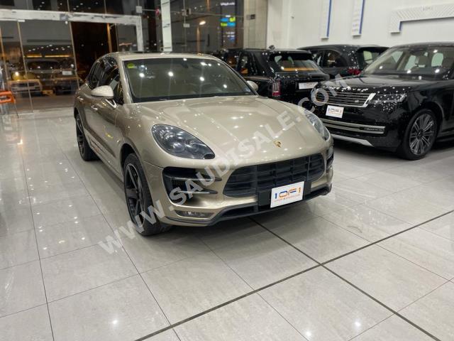 2016 بورش ماكان توربو