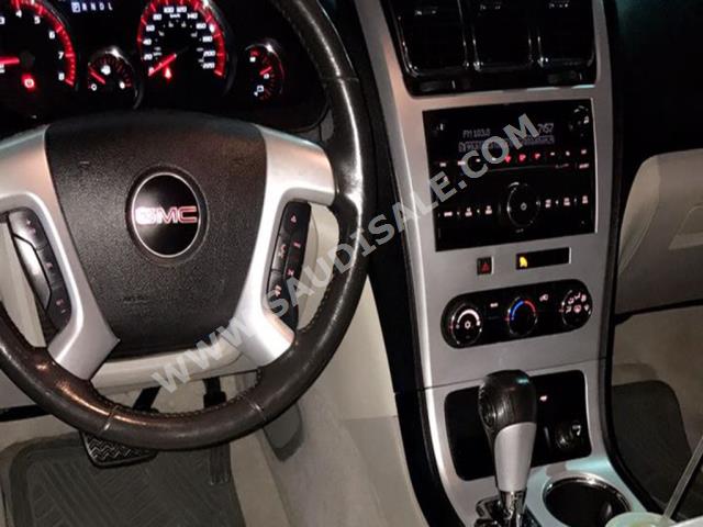 2012 جي ام سي اكاديا