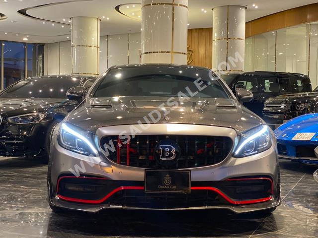 2017 مرسيدس - بنز سي 43 أي إم جي