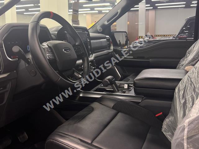 2022 فورد اف 150 رابتور