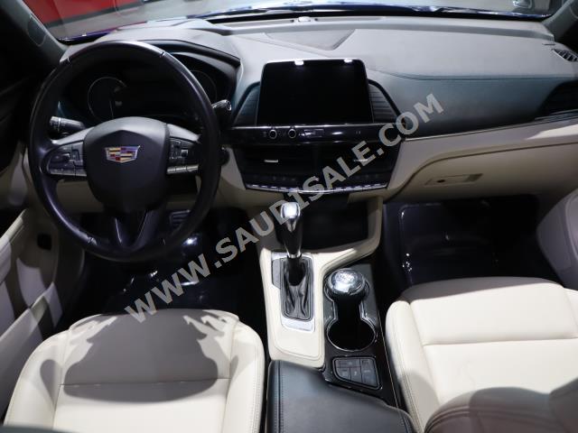 2021 كاديلاك سي تي 4