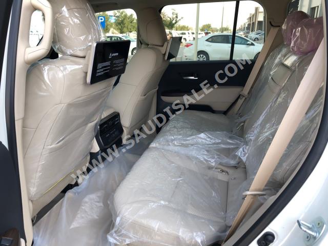 2023 تويوتا لاند كروزر جي اكس ار4