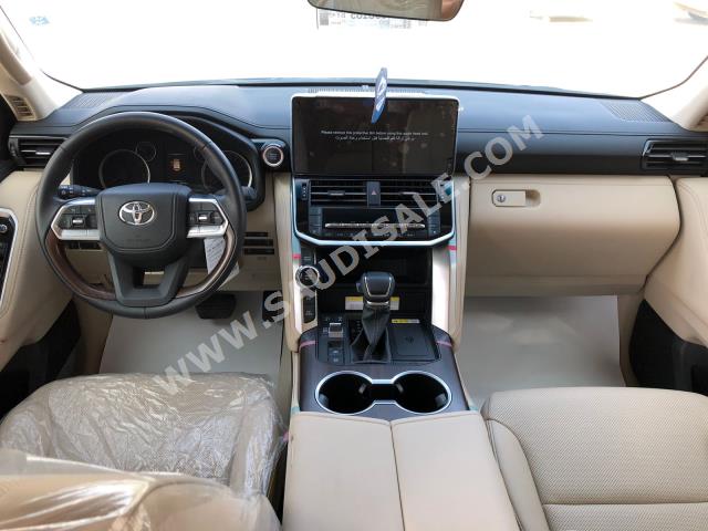 2023 تويوتا لاند كروزر جي اكس ار4