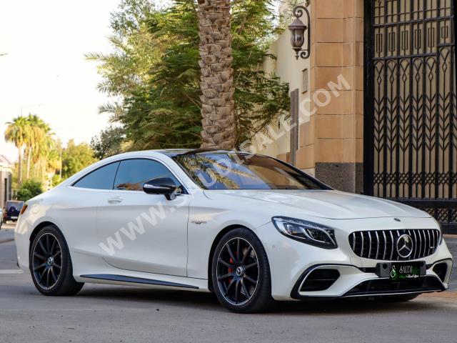 2015 مرسيدس - بنز إس 63 كوبيه
