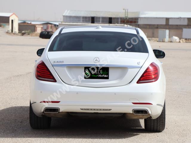 2016 مرسيدس - بنز إس 400