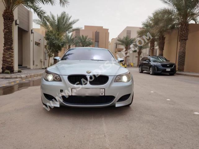 2006 بي ام دبليو الفئة ام إم 5