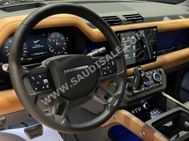 2023 لاند روفر ديفيندر اكس