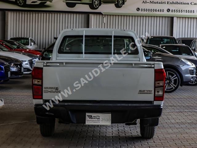 2020 ايسوزو بيكب غمارة