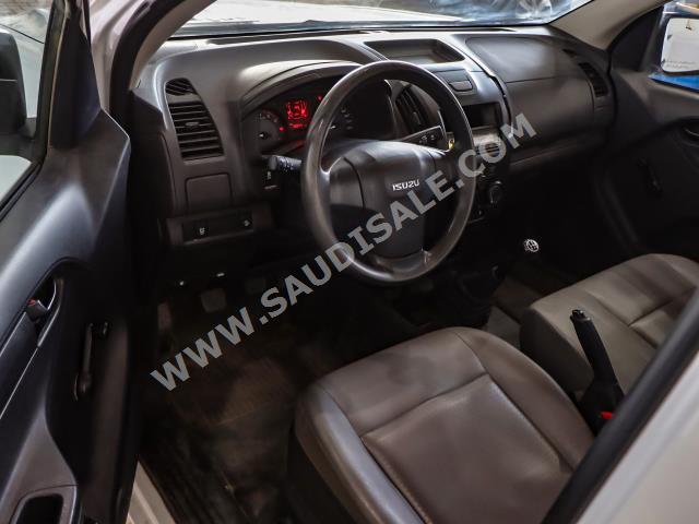 2020 ايسوزو بيكب غمارة