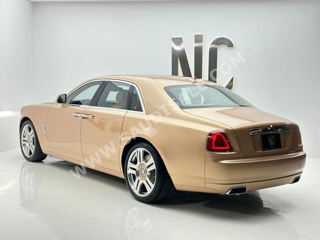 2016 رولز رويس قوست