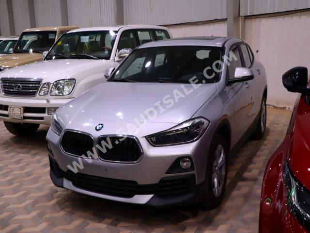 2021 بي ام دبليو الفئة اكس 2