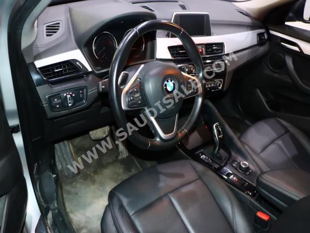 2021 بي ام دبليو الفئة اكس 2