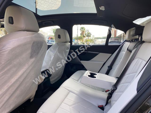 2024 بي ام دبليو الفئة الخامسة 520 أي