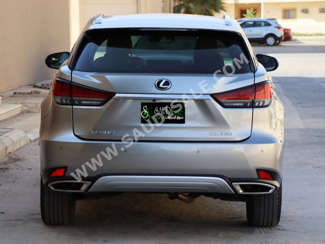 2020 لكزس أر إكس 350