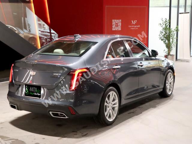2021 كاديلاك سي تي 4
