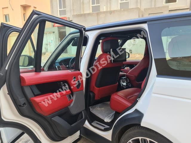 2020 لاند روفر رينج روفر اوتوبيوغرافي