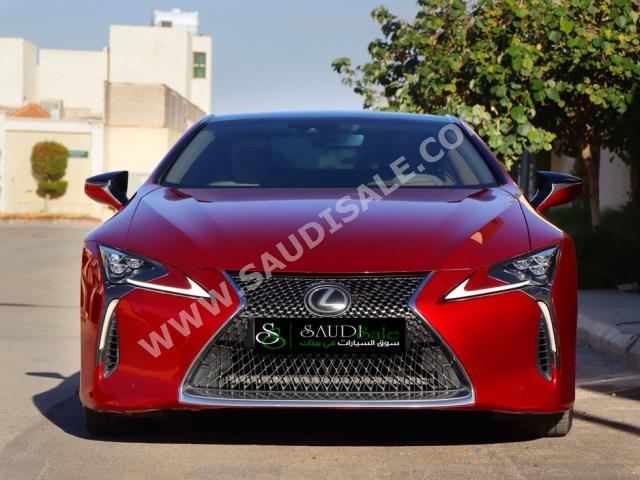 2020 لكزس إل سي 500