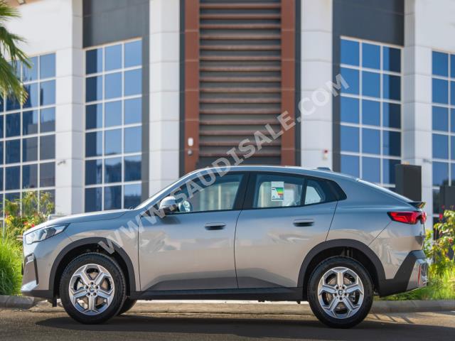 2024 بي ام دبليو الفئة اكس 2