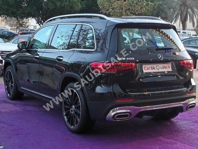 2022 مرسيدس - بنز جي إل بي 200