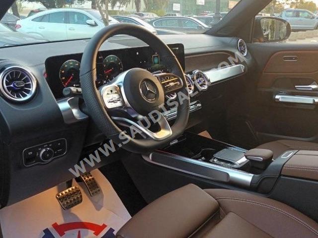 2022 مرسيدس - بنز جي إل بي 200