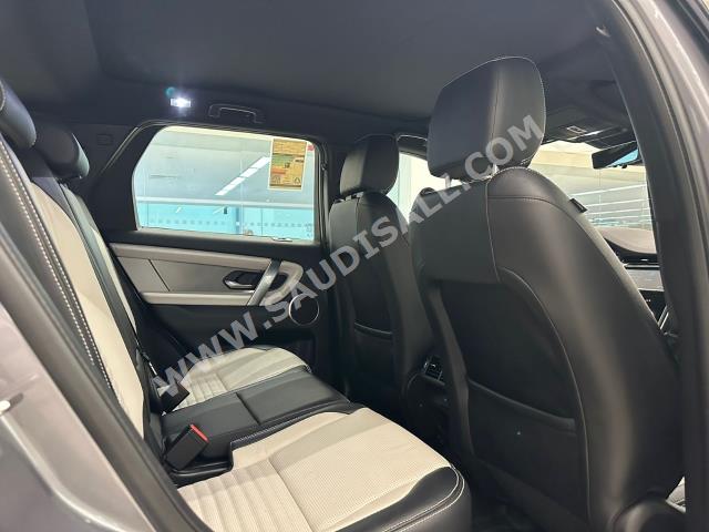 2021 لاند روفر ديسكفري سبورت