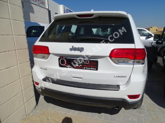 2014 جييب جراند شيروكي لاريدو