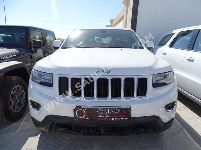 2014 جييب جراند شيروكي لاريدو