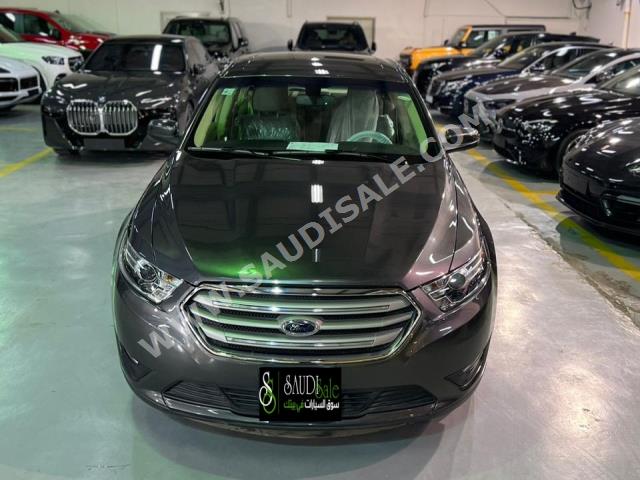 2017 فورد توروس اس اي ال