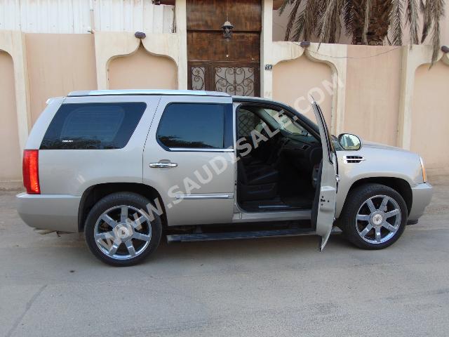 2009 كاديلاك اسكاليد