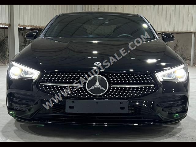 2022 مرسيدس - بنز سي إل أي 200