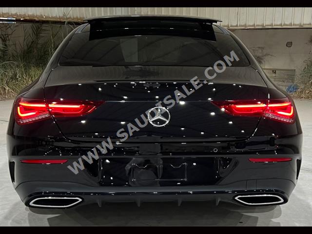 2022 مرسيدس - بنز سي إل أي 200