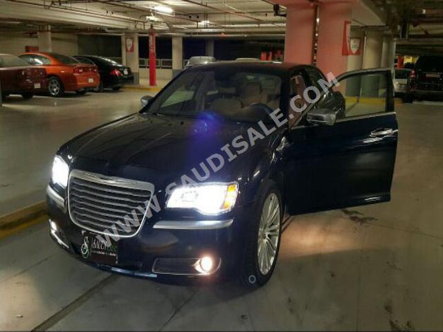 2014 كرايسلر 300 هيمى