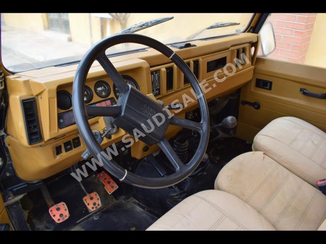 1991 لاند روفر ديفيندر