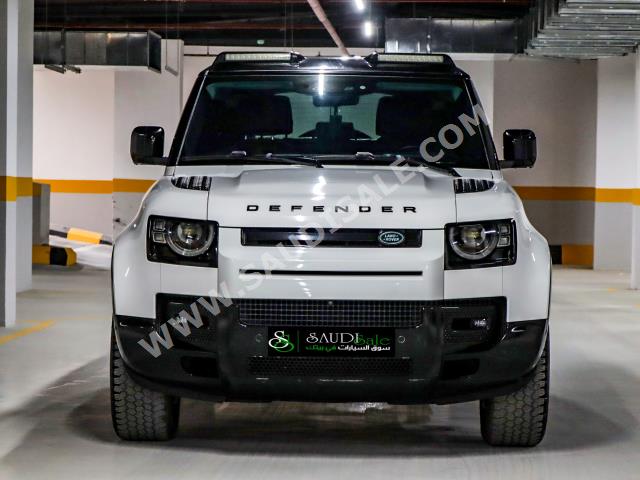 2021 لاند روفر ديفيندر اتش اس اي